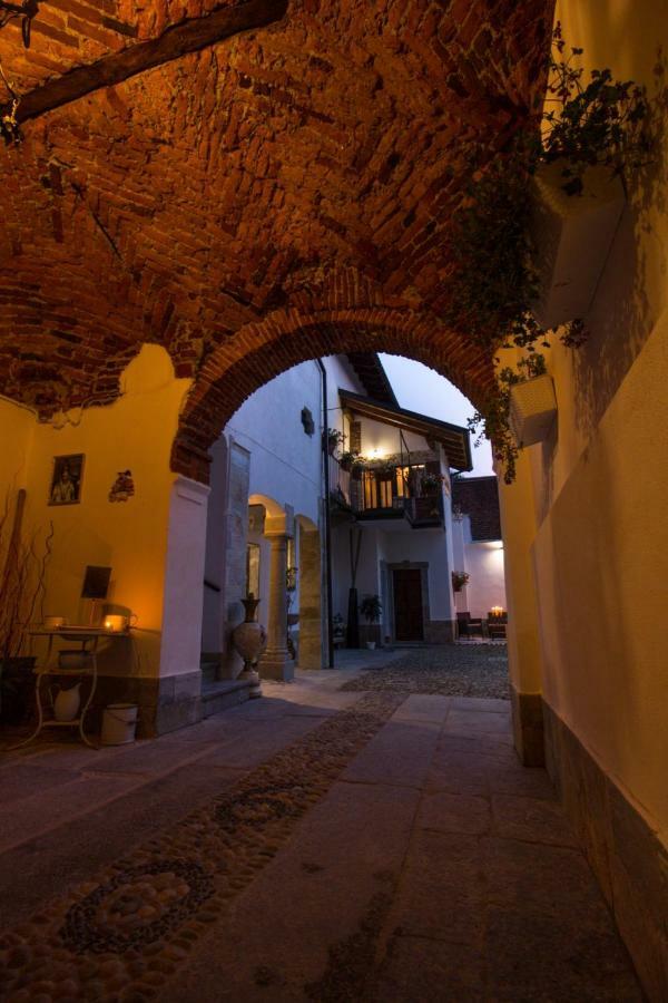 Loft & Espace Maison 1706 Lago Orta Borgomanero Exterior photo